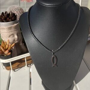 Elegant Black Beaded possibly Hematite fish pendant Necklace 🆕